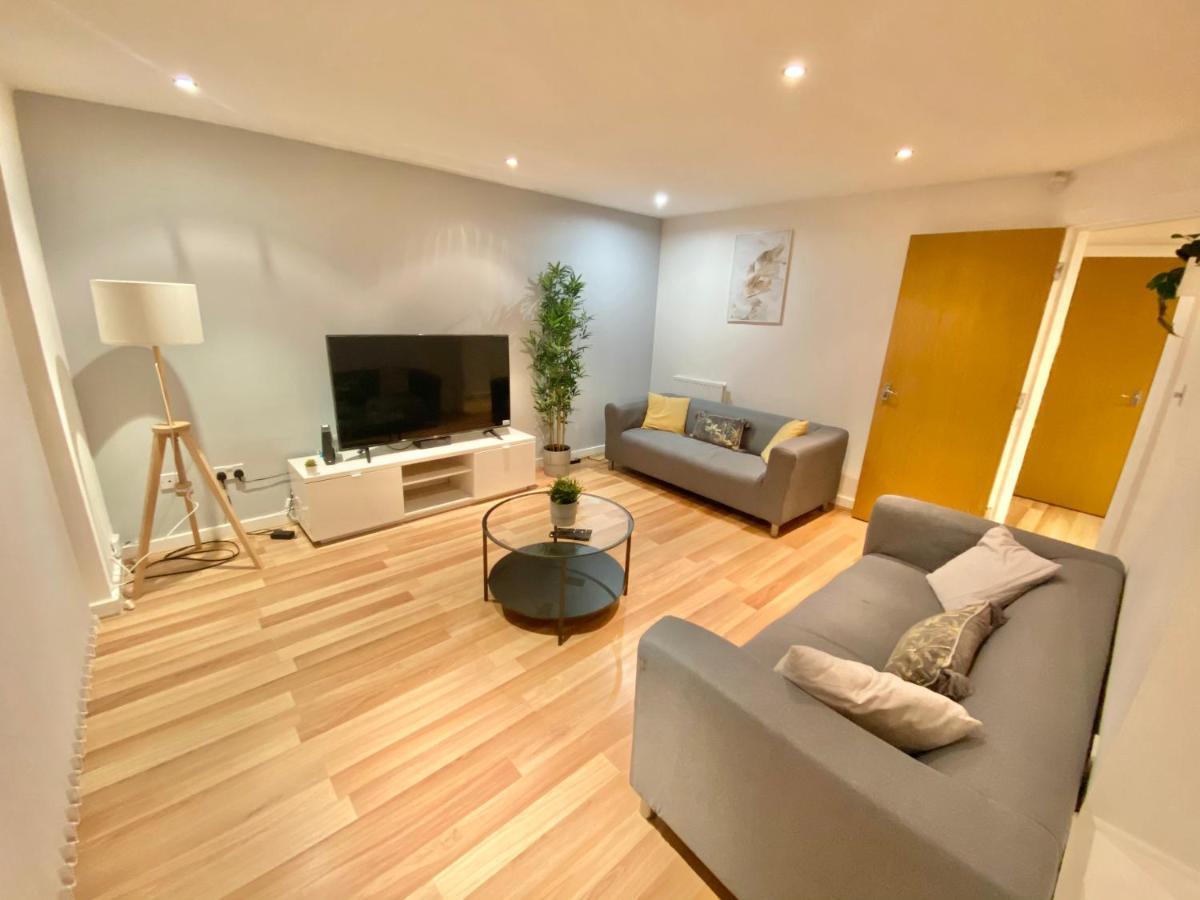 Large 5-Bed City Centre Townhouse With Secure Parking Manchester Buitenkant foto