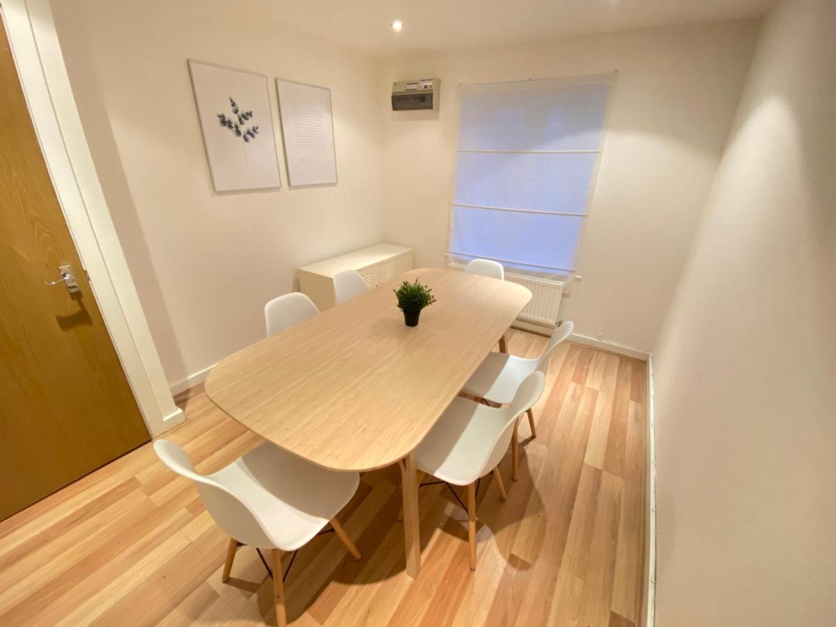 Large 5-Bed City Centre Townhouse With Secure Parking Manchester Buitenkant foto